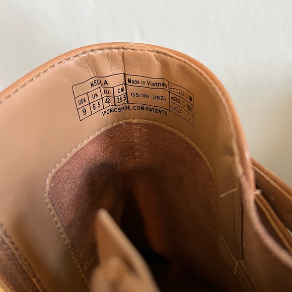 Vionic Nella Ankle Boots - 9 - Picture 7 of 11
